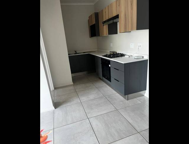 2 BEDROOM PROPERTY TO RENT IN GLEN AUSTIN